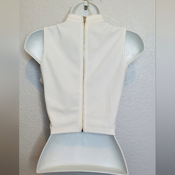 ๐5/$25 Banjul White Sleeveless Choker Neck Fitted Crop Tank Top Size Small - Picture 5 of 7